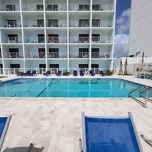 Beachside - Pool Is Open! 3*, Daytona Beach Shores Stati Uniti